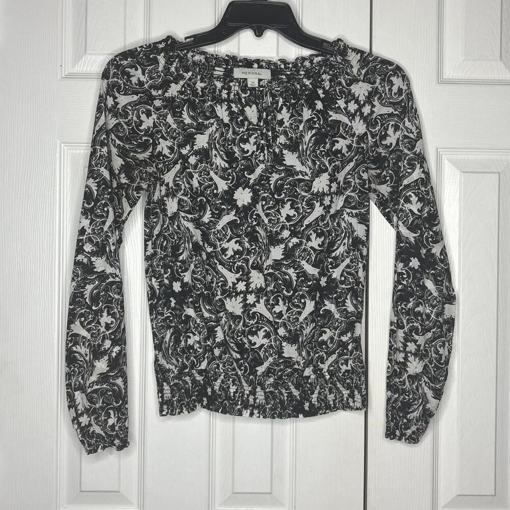 Merona XS Black White Floral Long Sleeve Smocked Blouse